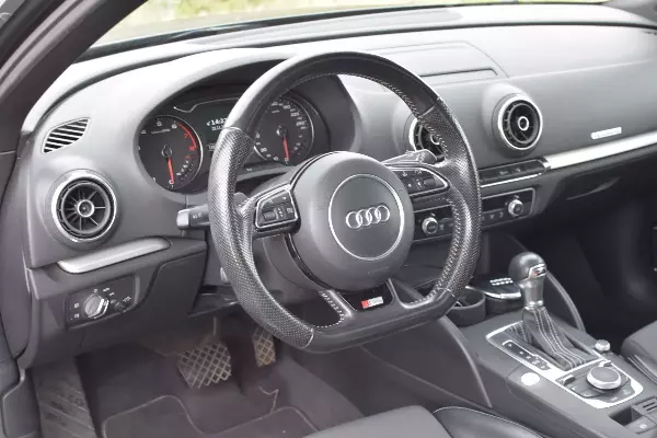 AUDI A3 - Vue détaillée 2