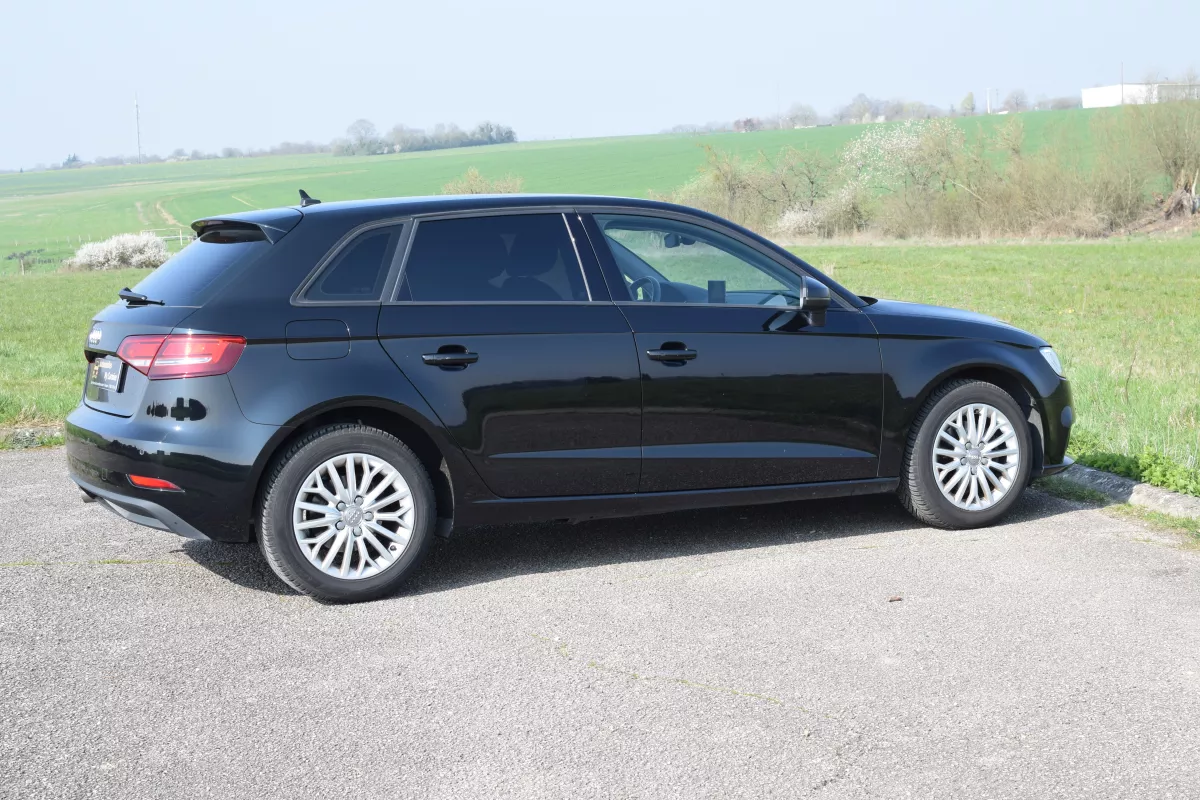 AUDI A3 SPORTBACK - Vue détaillée 8