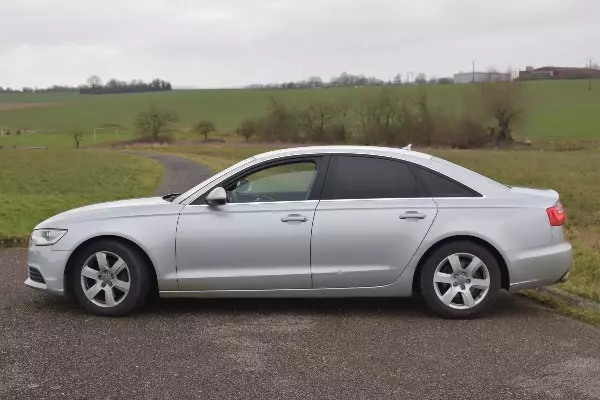 AUDI A6 - Vue détaillée 3