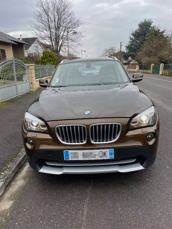 BMW X1 23d Confort - Vue détaillée 2