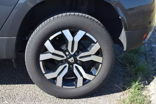 DACIA Duster - Vue détaillée 9