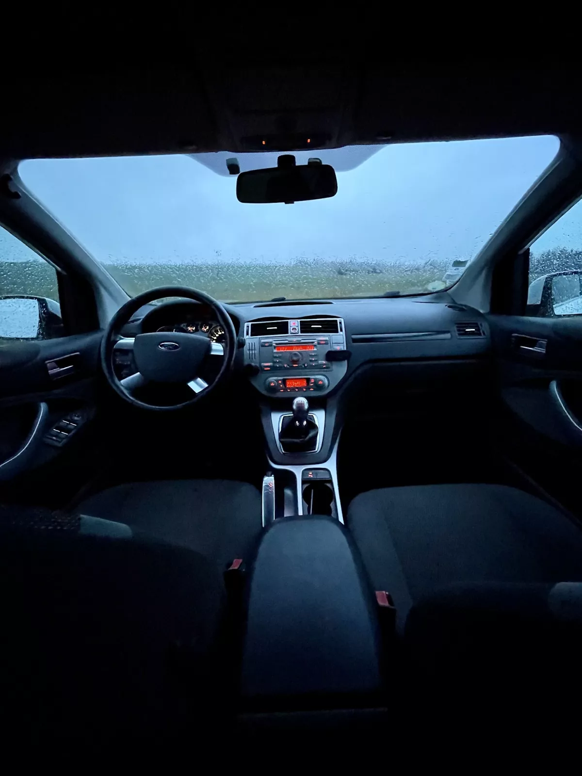 FORD Kuga 2.0 TDCI - Vue détaillée 7
