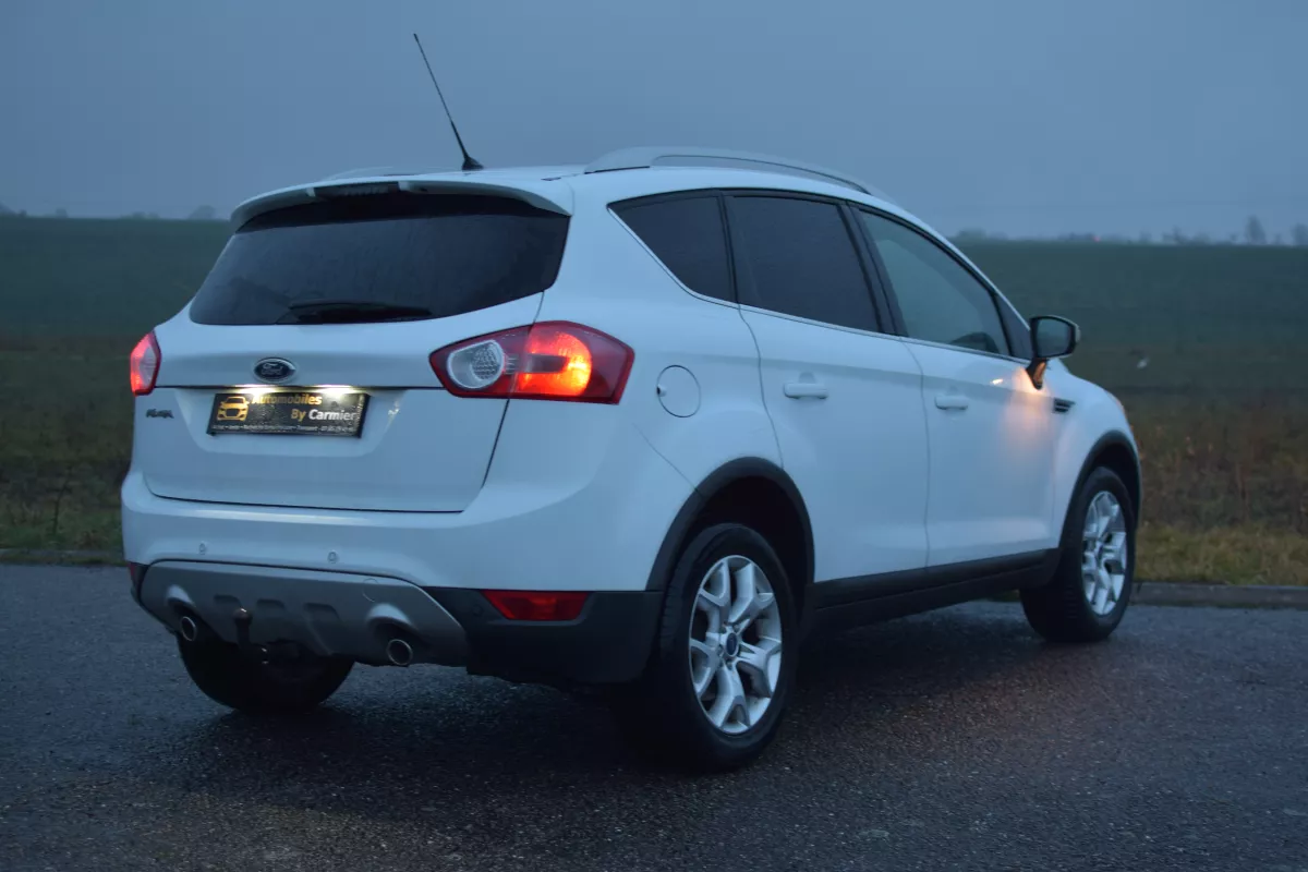 FORD Kuga 2.0 TDCI - Vue détaillée 4
