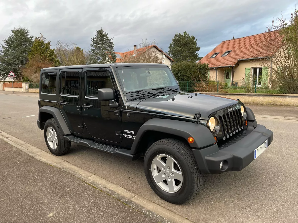 Jeep Wrangler JK Unlimited - Vue détaillée 5