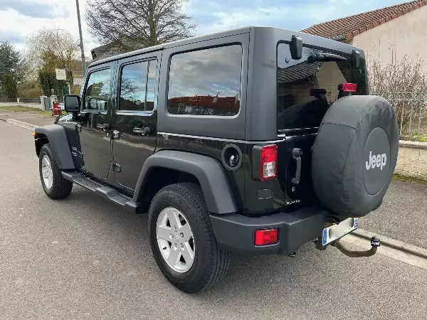Jeep Wrangler JK Unlimited - Vue détaillée 3