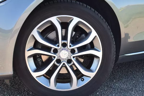 MERCEDES Classe C - Vue détaillée 3