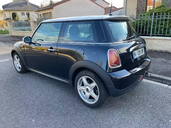 Mini Mini Cooper D - Vue détaillée 2
