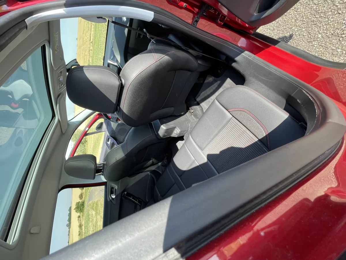PEUGEOT 2008 GT Line - Vue détaillée 19