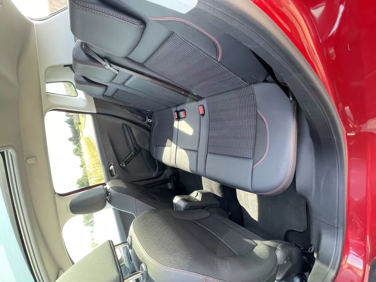 PEUGEOT 2008 GT Line - Vue détaillée 13