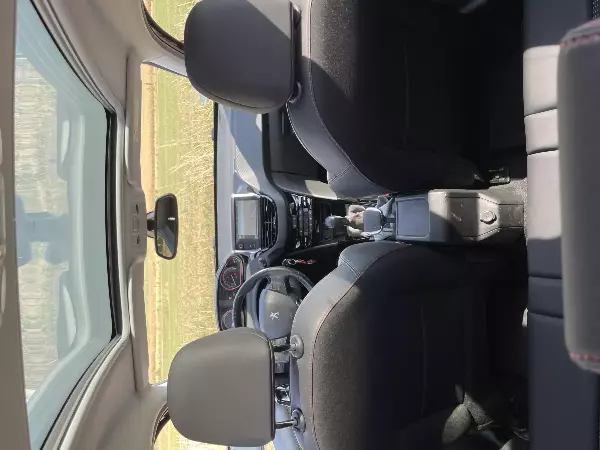 PEUGEOT 2008 GT Line - Vue détaillée 16