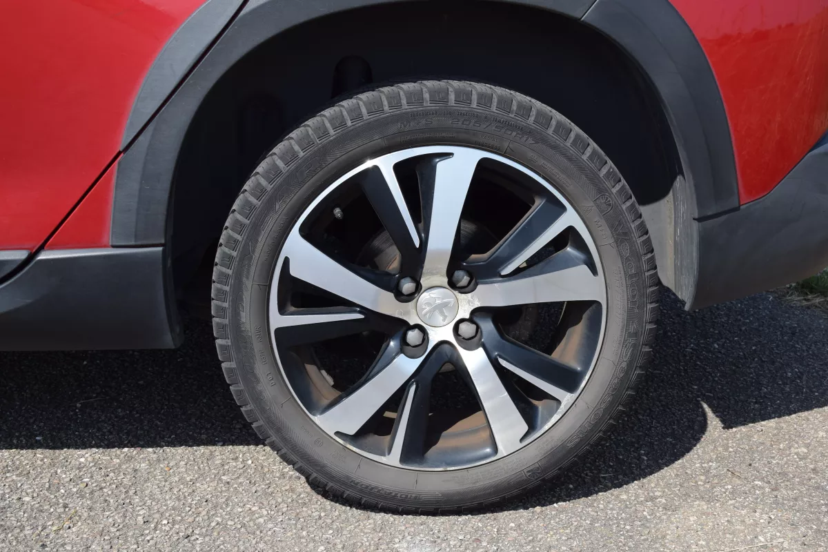 PEUGEOT 2008 GT Line - Vue détaillée 9