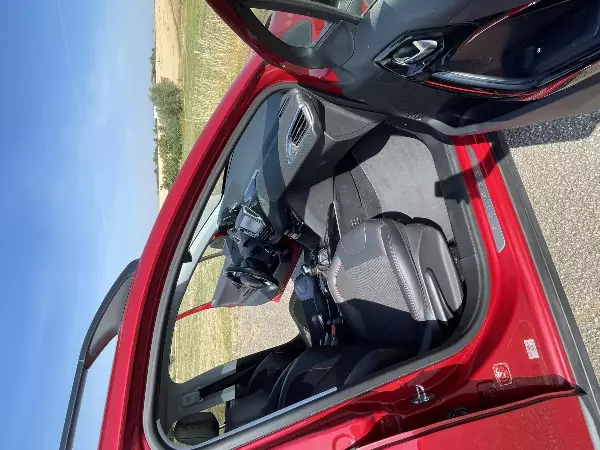 PEUGEOT 2008 GT Line - Vue détaillée 18