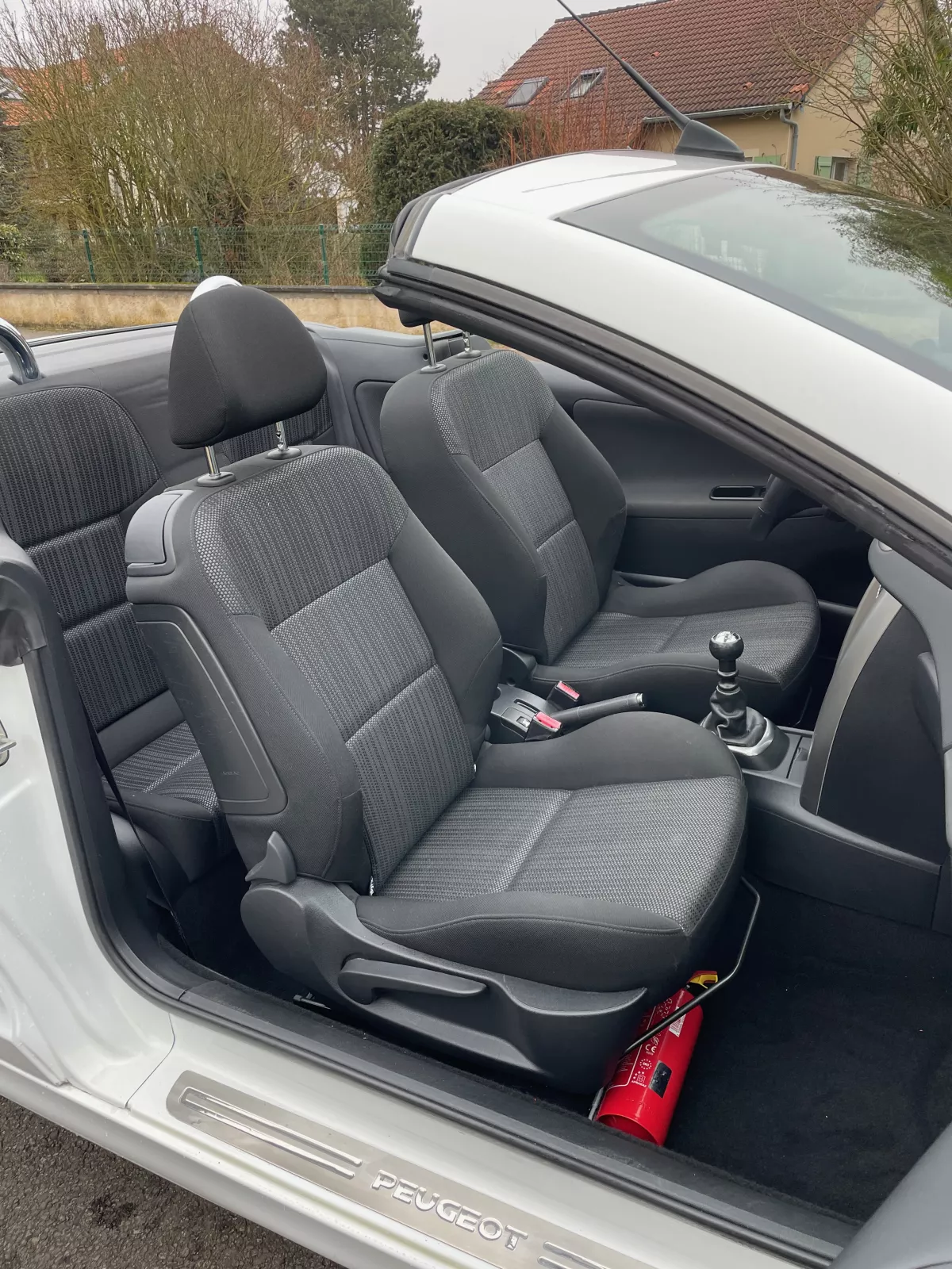 Peugeot 207 CC 1.6 HDI - Vue détaillée 5