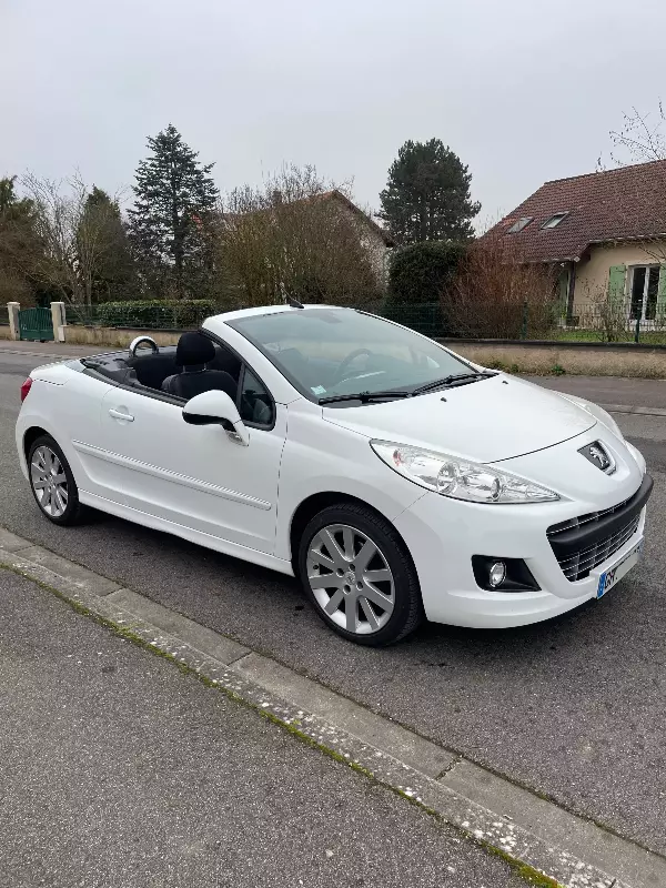 Peugeot 207 CC 1.6 HDI - Vue détaillée 4