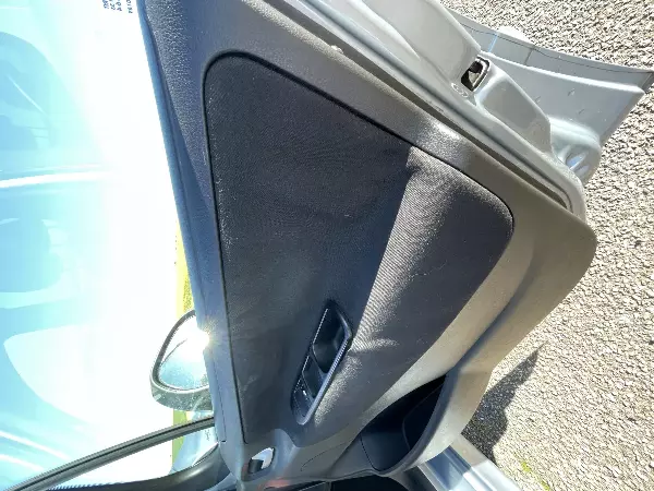 PEUGEOT Peugeot 207 1.6 HDi 90 FAP - Vue détaillée 15