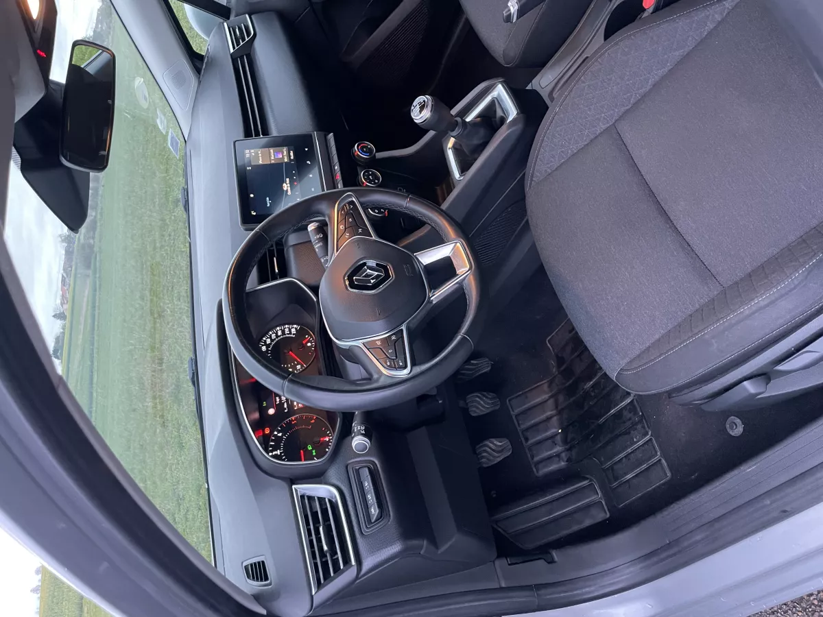 RENAULT Clio V 1.5 DCI - Vue détaillée 9