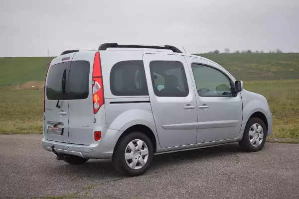 RENAULT Kangoo 1.5 DCI 110ch - Vue détaillée 2