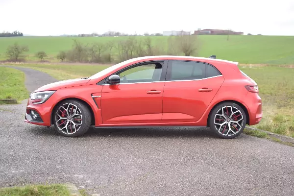 RENAULT Mégane RS TROPHY - Vue détaillée 2