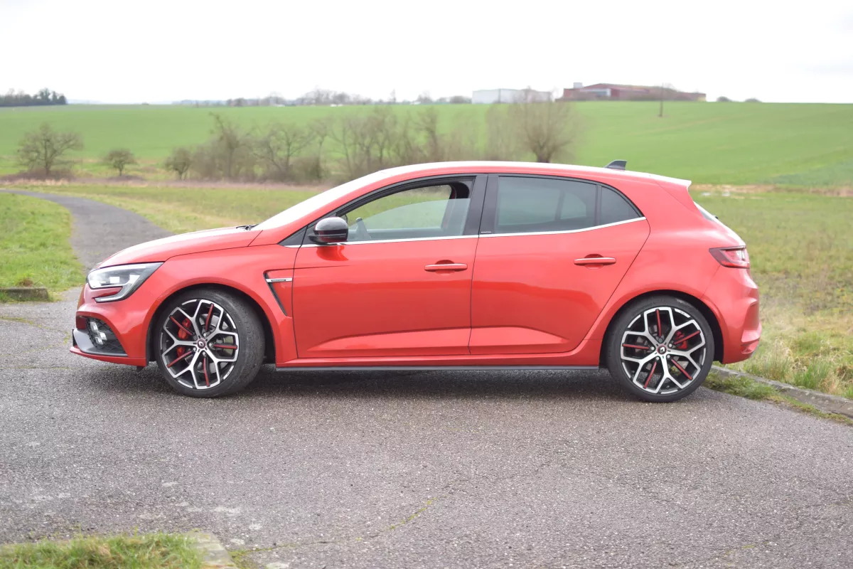 RENAULT Mégane RS TROPHY - Vue détaillée 2