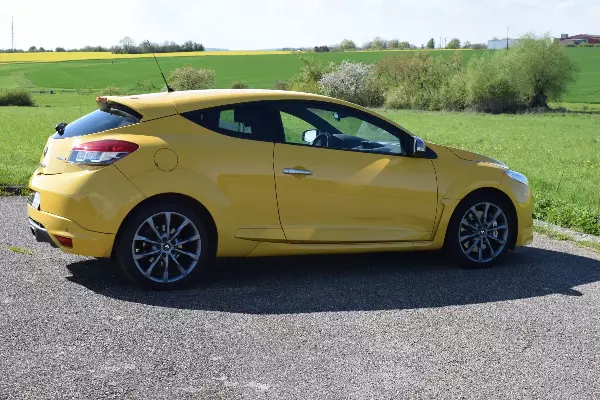 RENAULT Megane 3 RS 2.0T - Vue détaillée 6