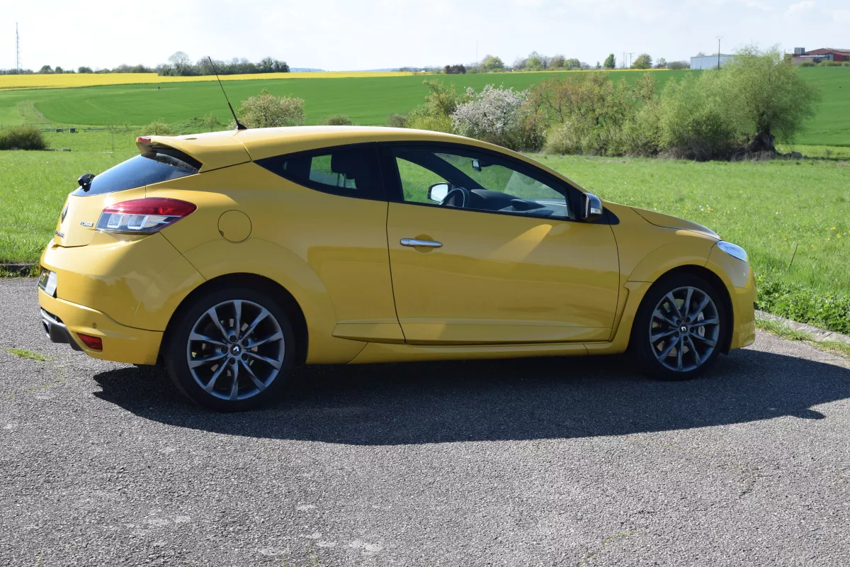 RENAULT Megane 3 RS 2.0T - Vue détaillée 6