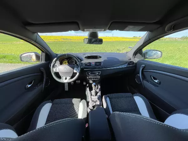 RENAULT Megane 3 RS 2.0T - Vue détaillée 11