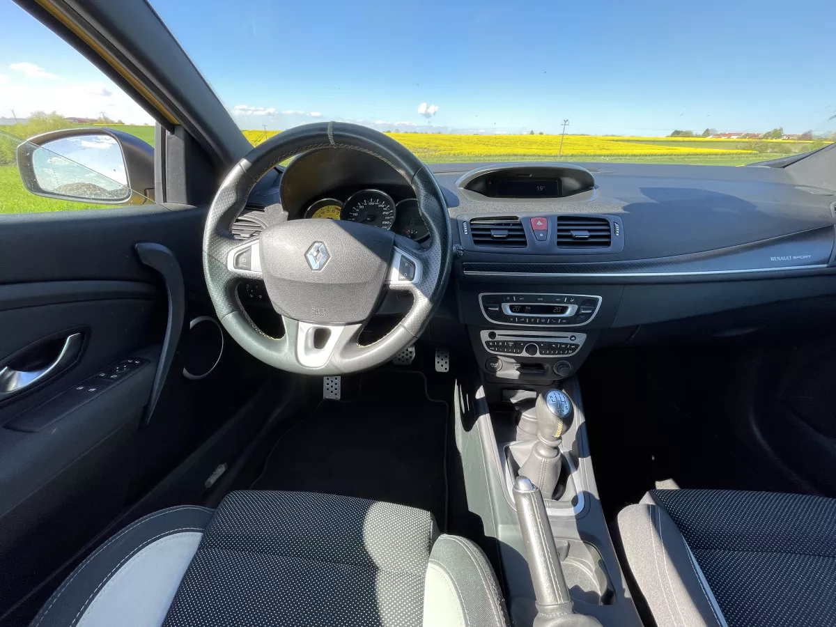 RENAULT Megane 3 RS 2.0T - Vue détaillée 9