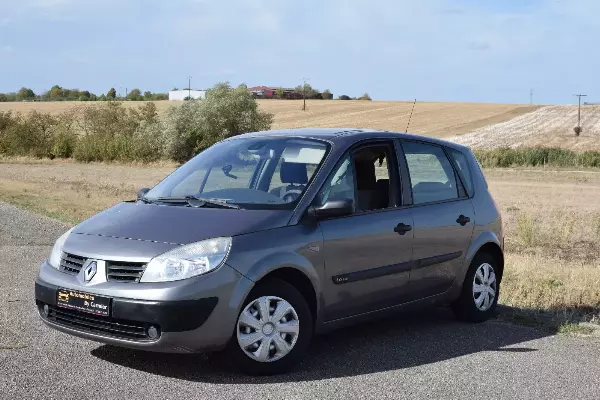 RENAULT Scenic 1.6 16v - Vue détaillée 2
