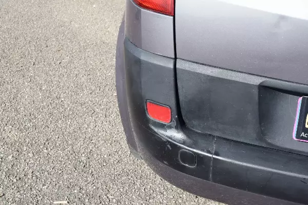 RENAULT Scenic 1.6 16v - Vue détaillée 17
