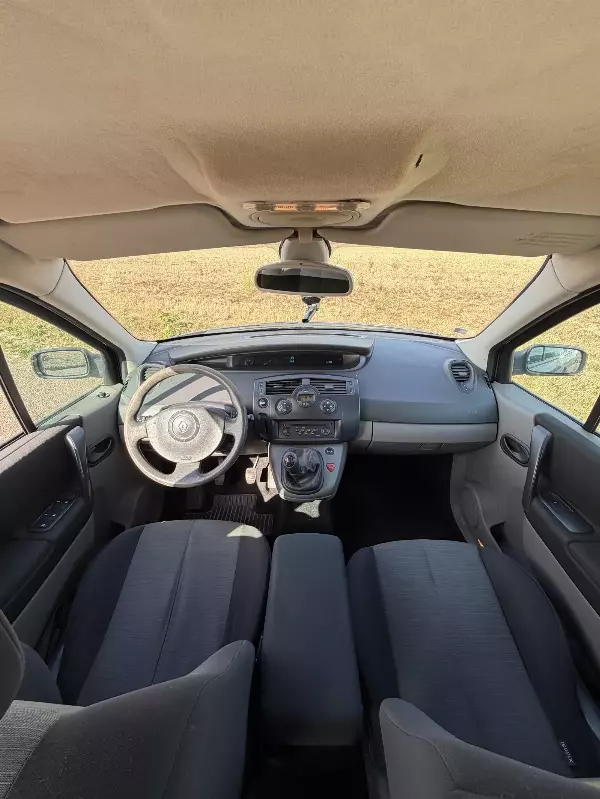 RENAULT Scenic 1.6 16v - Vue détaillée 29