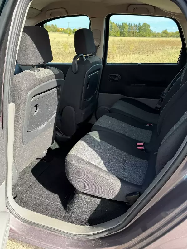 RENAULT Scenic 1.6 16v - Vue détaillée 31