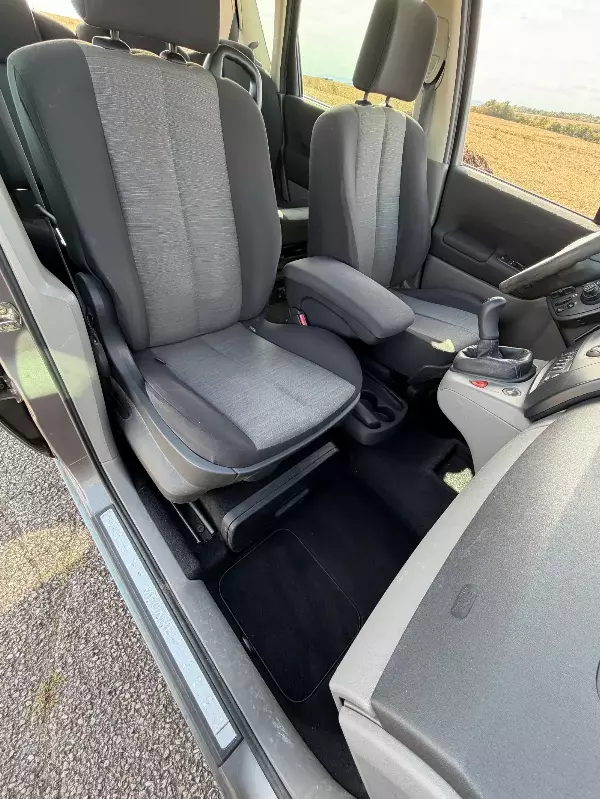 RENAULT Scenic 1.6 16v - Vue détaillée 35