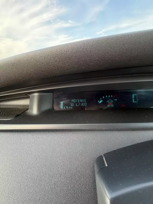 RENAULT Scenic 1.6 16v - Vue détaillée 40