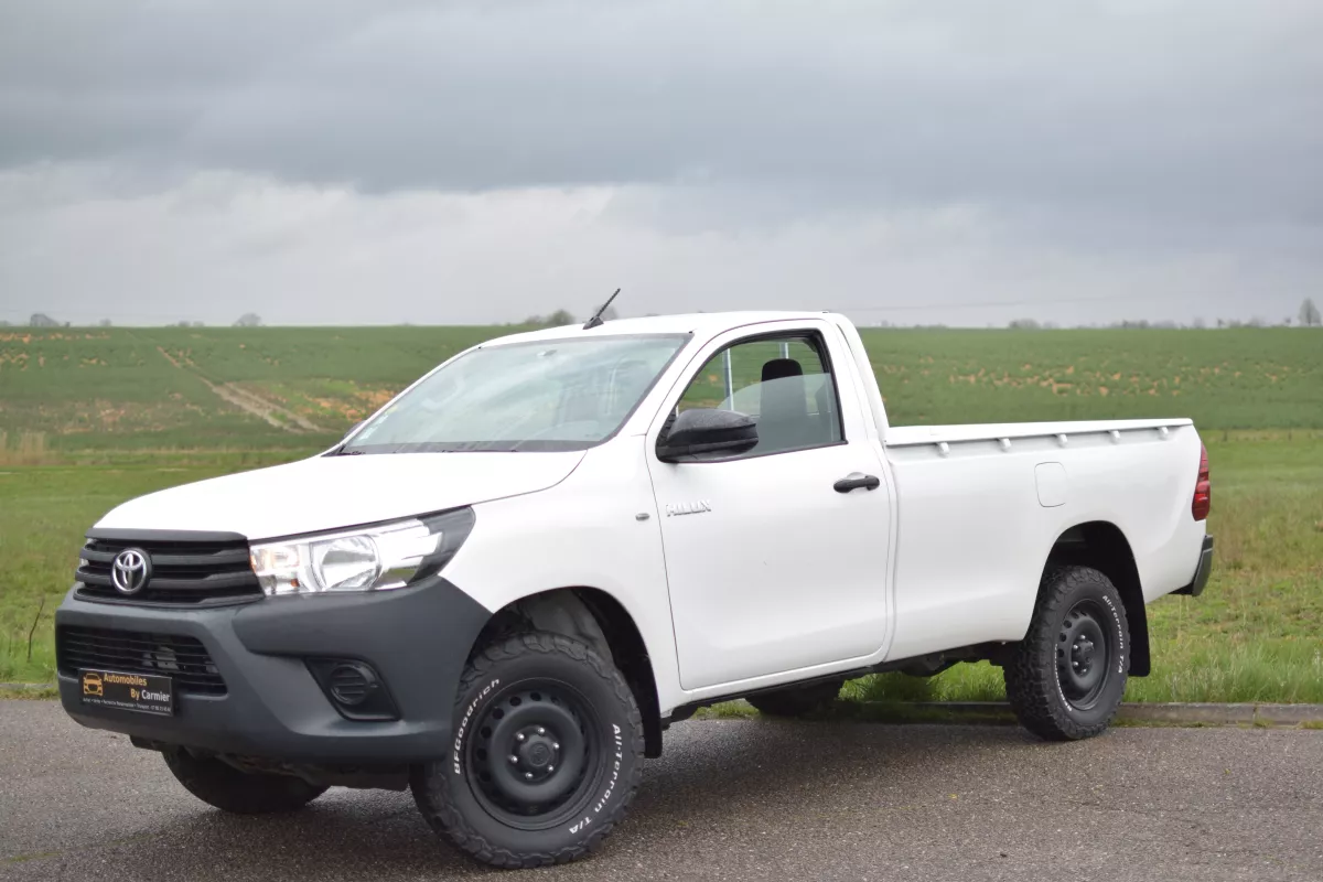 TOYOTA Hilux 2.4 D2D AWD - Vue détaillée 4