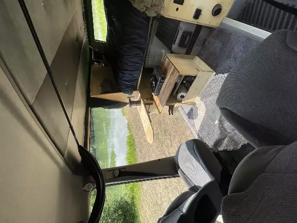 VOLKSWAGEN CRAFTER 2.5 TDI - Vue détaillée 14