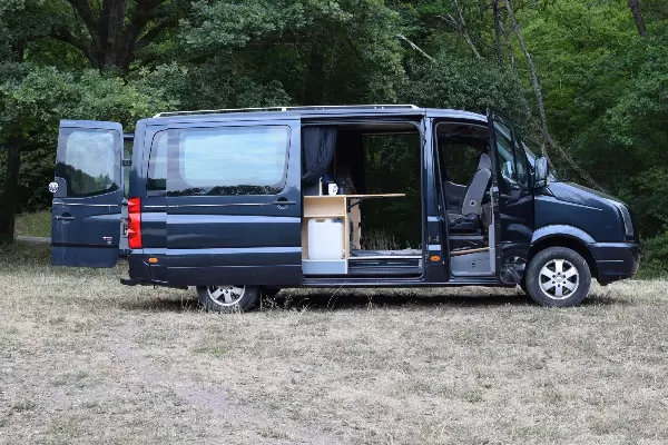 VOLKSWAGEN CRAFTER 2.5 TDI - Vue détaillée 7