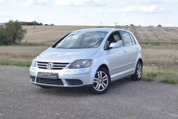 VOLKSWAGEN Golf V + à Metz