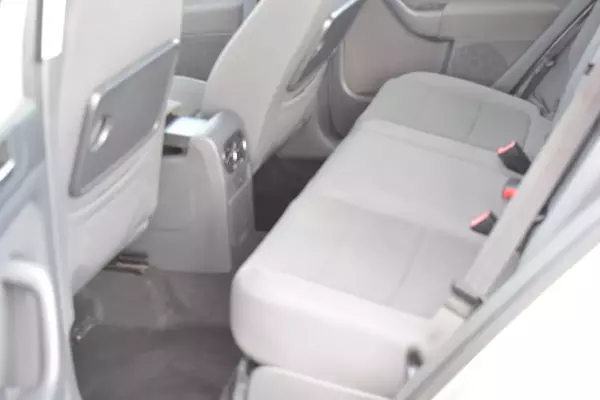 VOLKSWAGEN Golf V + - Vue détaillée 21