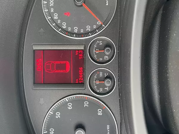 VOLKSWAGEN Golf V + - Vue détaillée 32