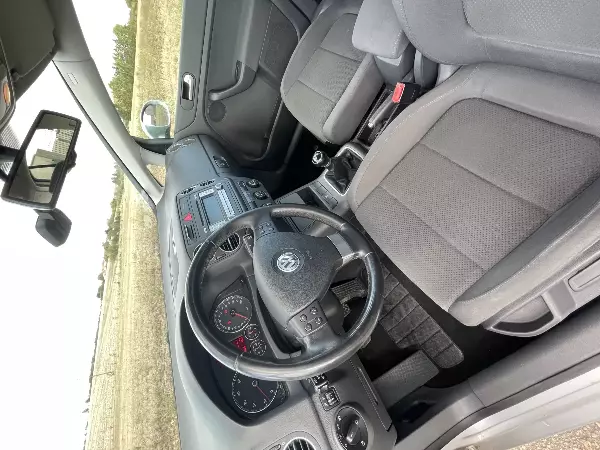 VOLKSWAGEN Golf V + - Vue détaillée 35