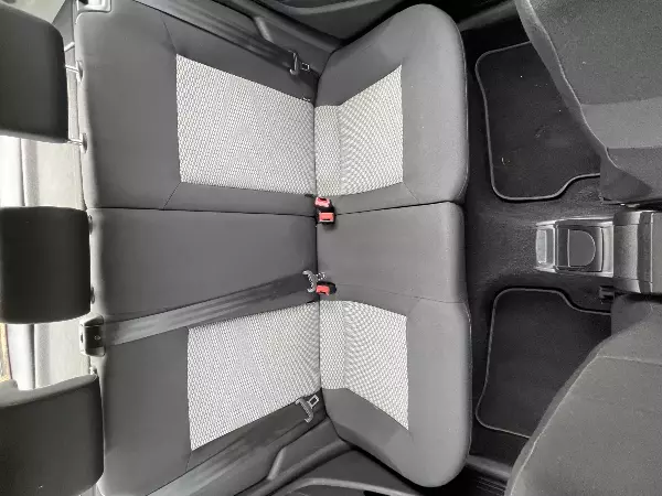 VOLKSWAGEN Polo 1,6 TDI - Vue détaillée 19