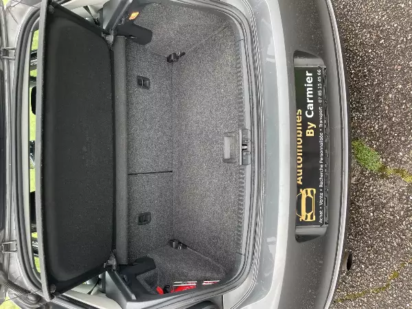 VOLKSWAGEN Polo 1,6 TDI - Vue détaillée 15