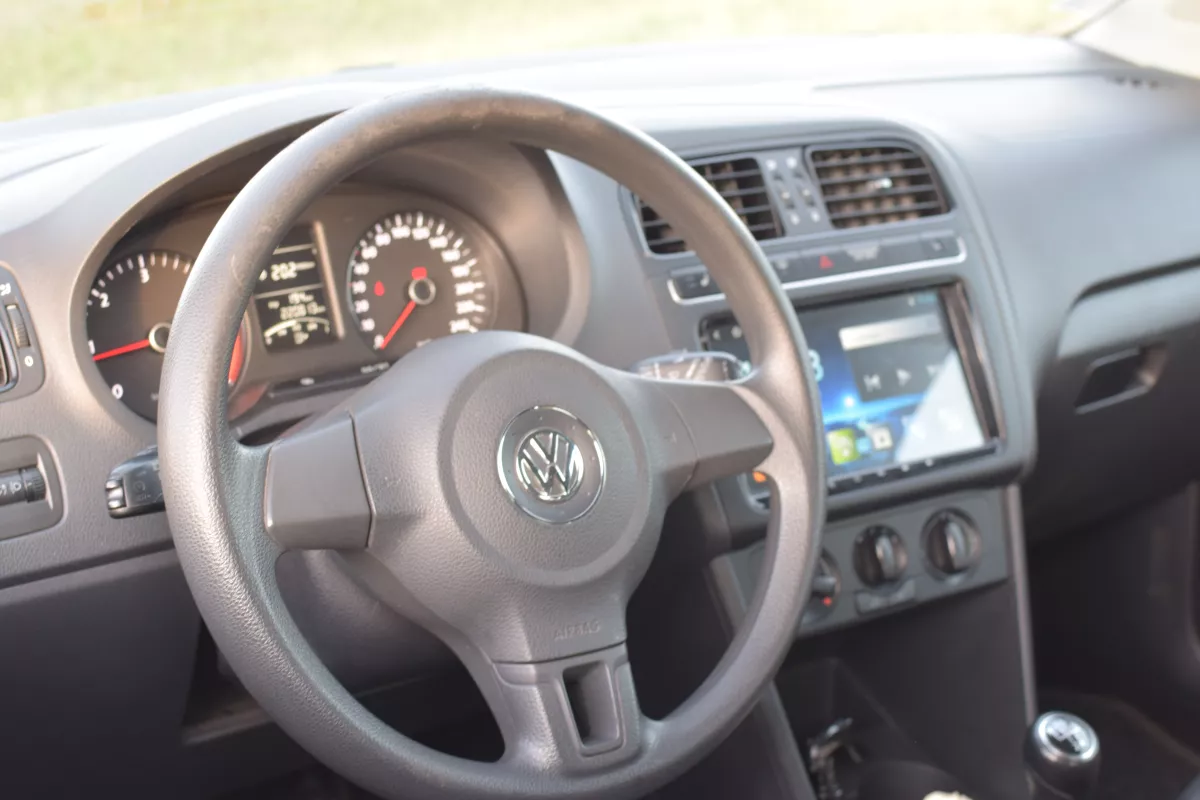 VOLKSWAGEN Polo 1.2 75ch - Vue détaillée 7